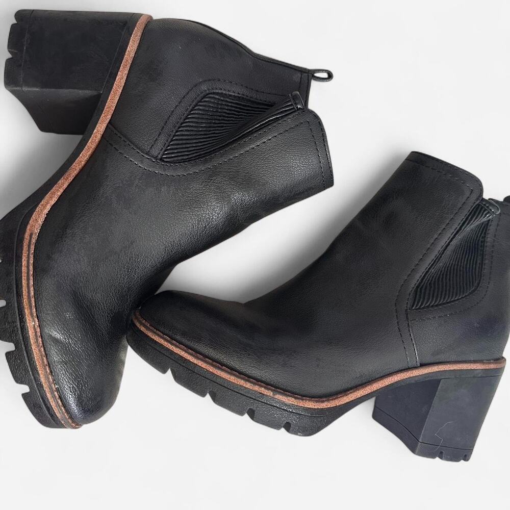 Womens black leather ankle